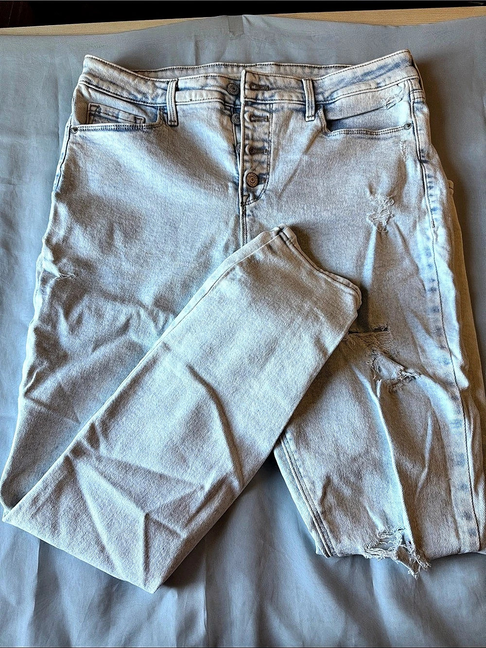 Old Navy Rockstar Super Skinny High-Rise Secret Slim Pockets Light Wash